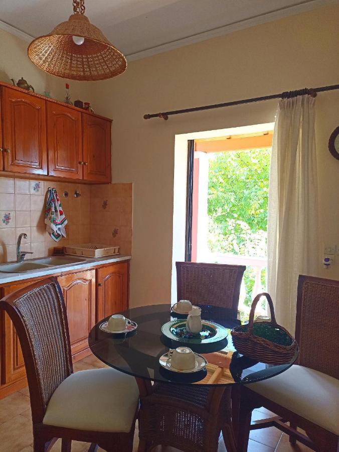 Iren Holiday Apartment Ipsos Ngoại thất bức ảnh