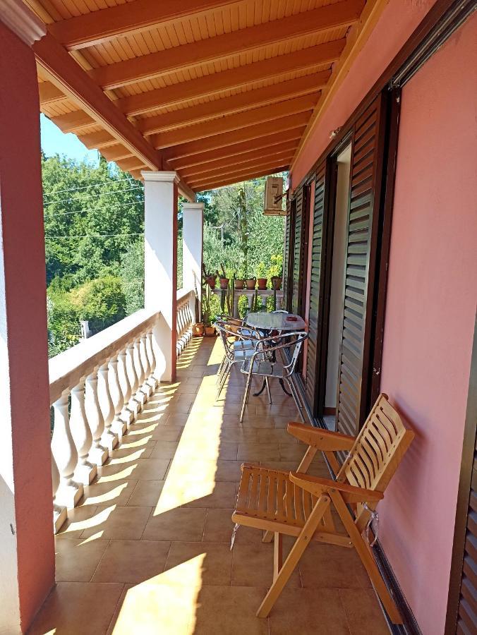 Iren Holiday Apartment Ipsos Ngoại thất bức ảnh