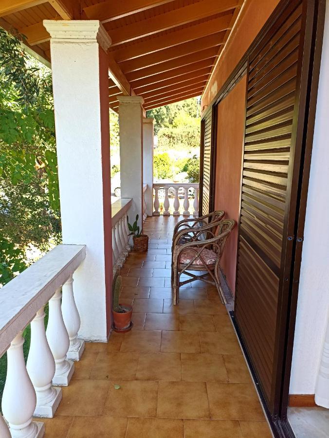 Iren Holiday Apartment Ipsos Ngoại thất bức ảnh